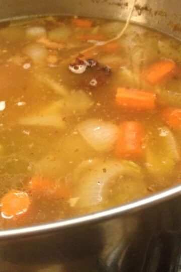 simmering roasted turkey stock