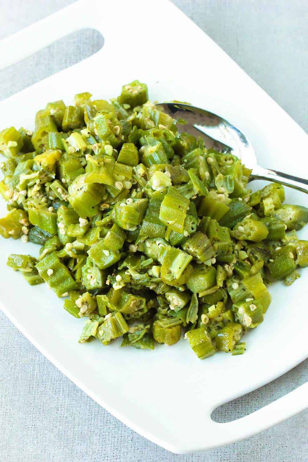 Skillet Okra and garlic recipe