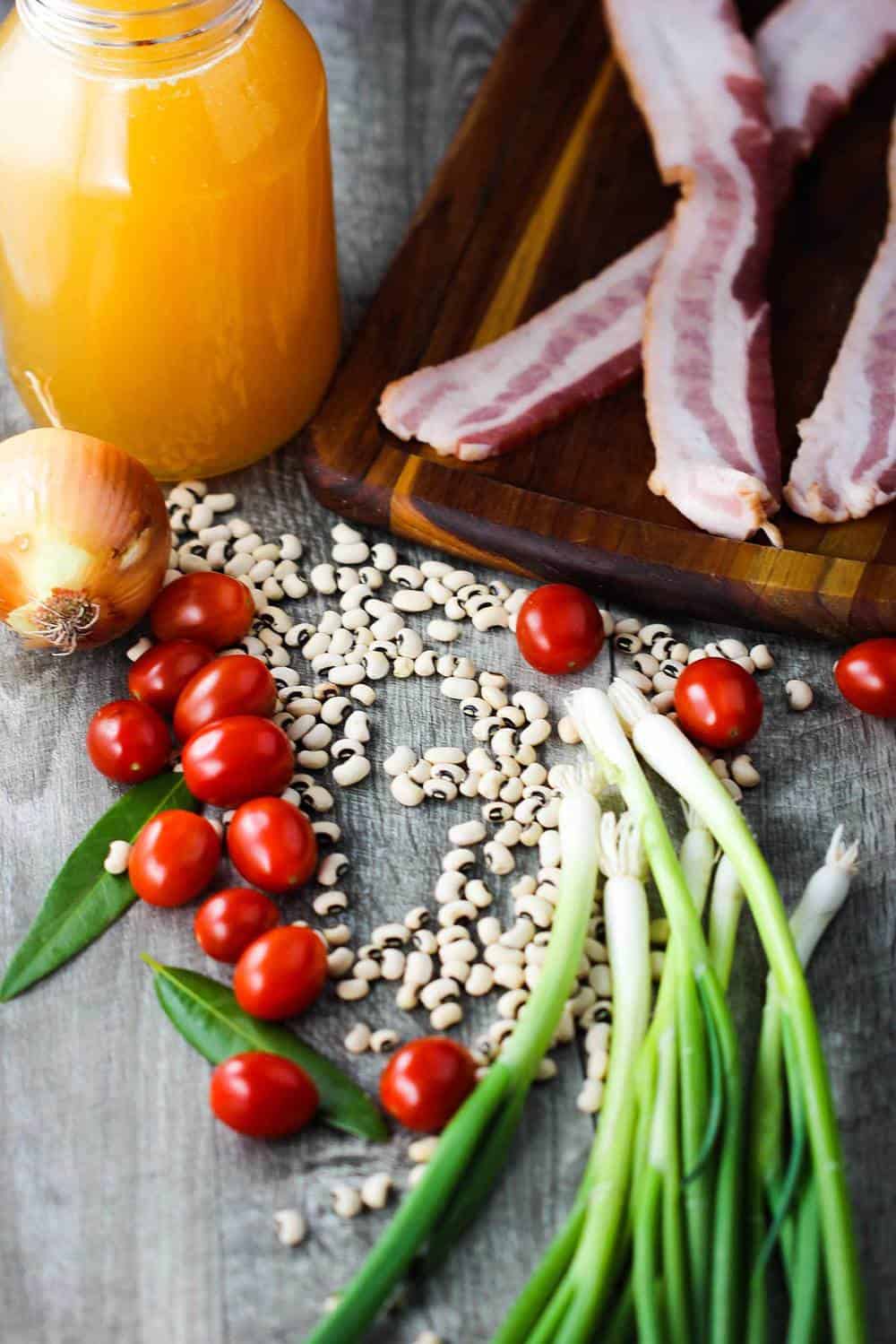 Ingredients for making black-eyed peas with tomatoes